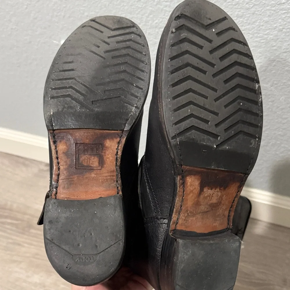 FRYE AND CO. Black Winter & Rain Boots - Picture 4 of 4